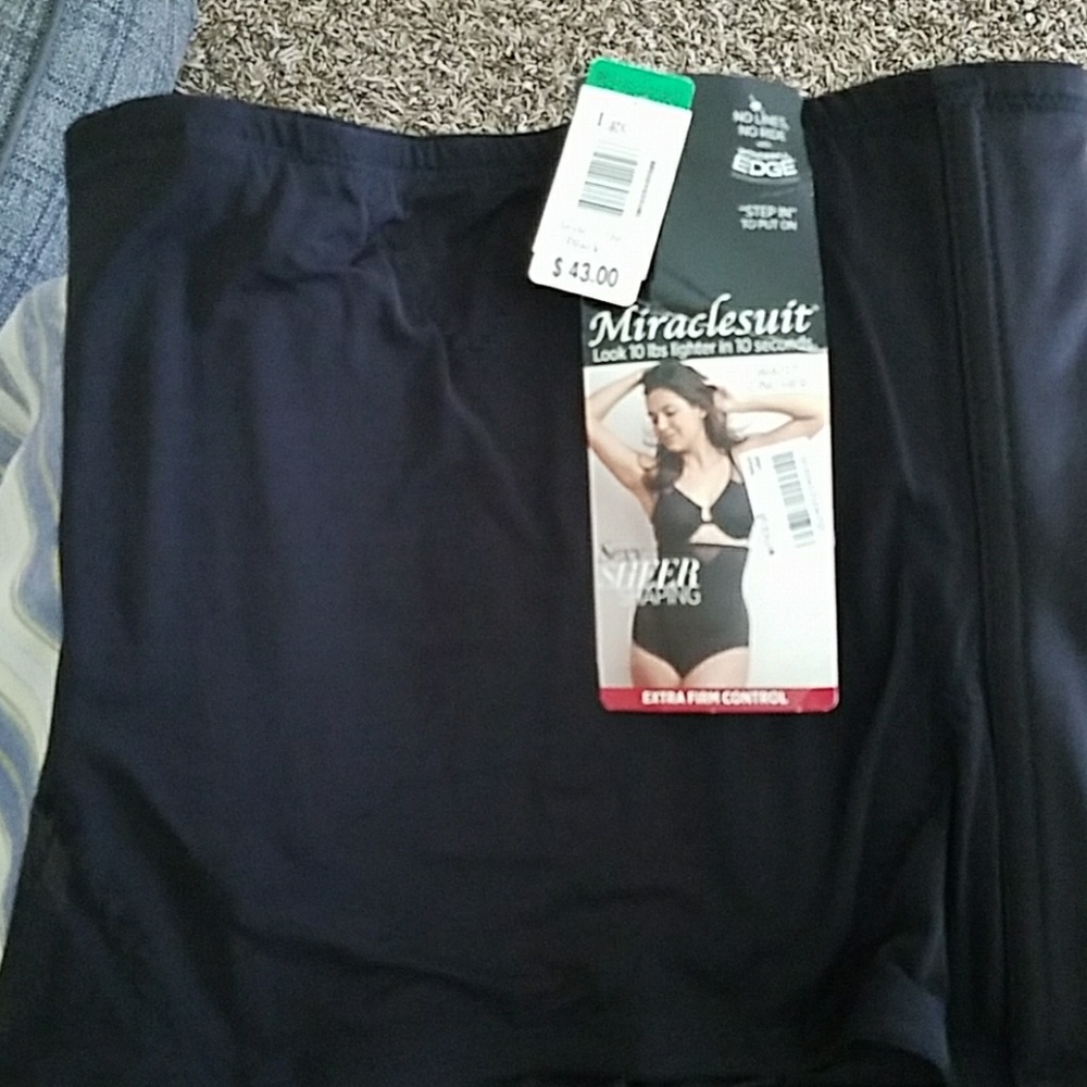 Miraclesuit extra firm control shaper